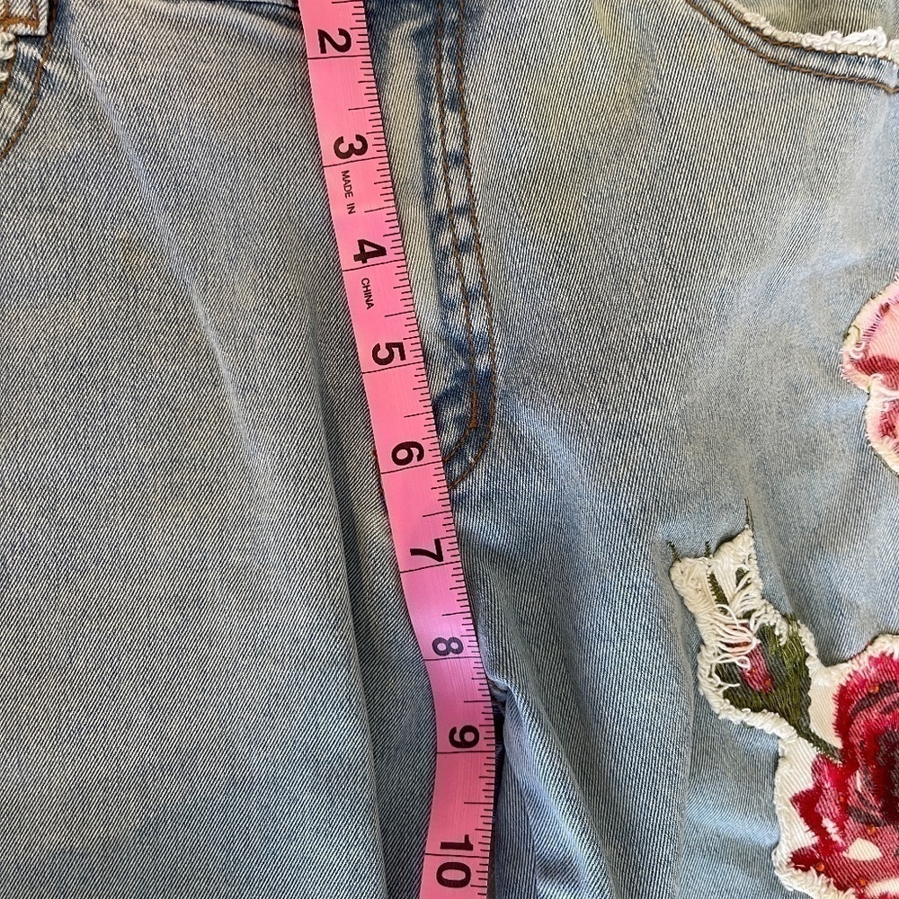 AZI DENIM JEANS EMBELISHED SZ 28 - Picture 11 of 12